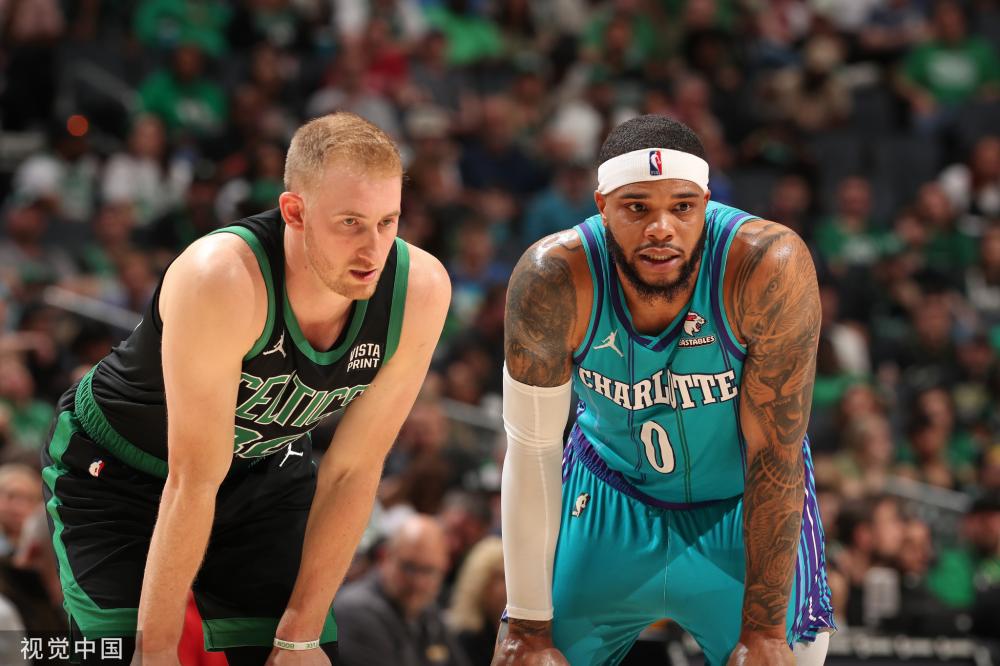 的中场推进 的中场推进