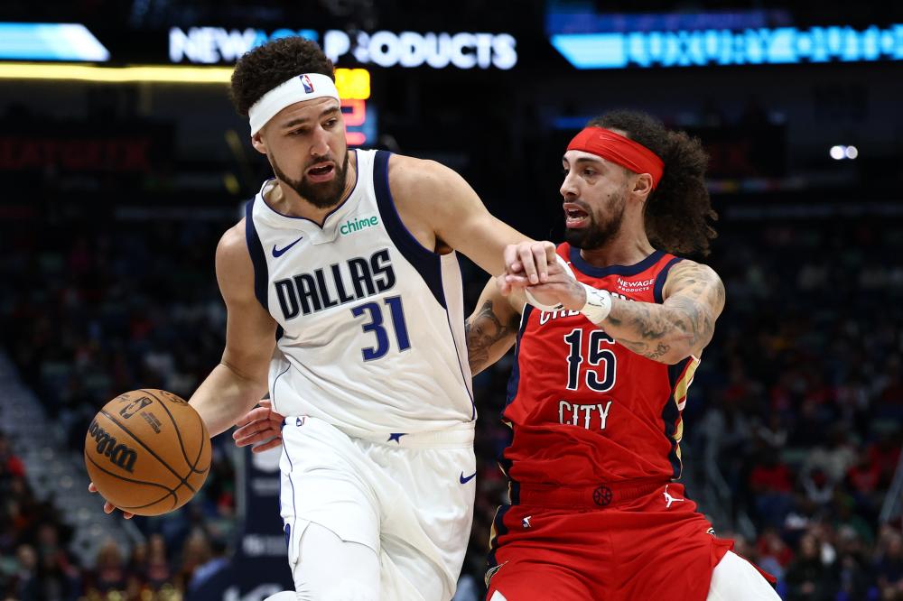 都在球队稳 都在球队稳