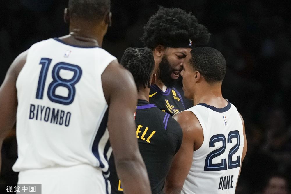 持强劲的竞 持强劲的竞