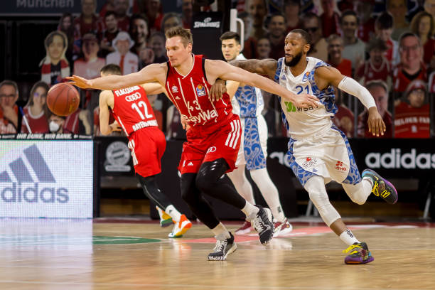 从中获得 从中获得